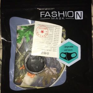 Free Masks 😷 reusable.